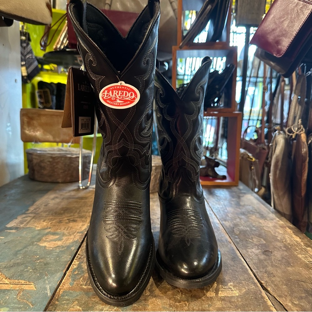 Laredo 51110 “M” width “Maddie” Women’s Classic Black Cowboy Boots NWT